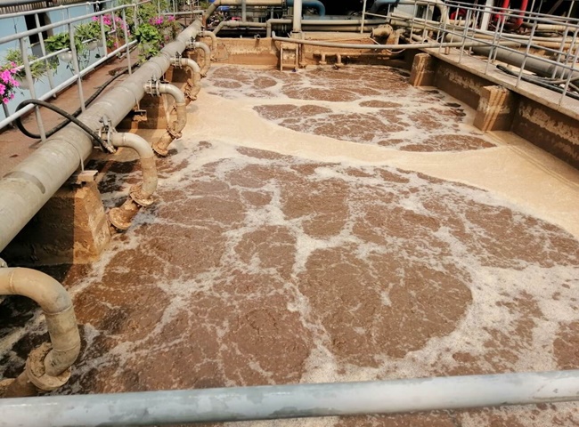 Vận chuyển bùn vi sinh huyện Bình Chánh làm việc ngày đêm