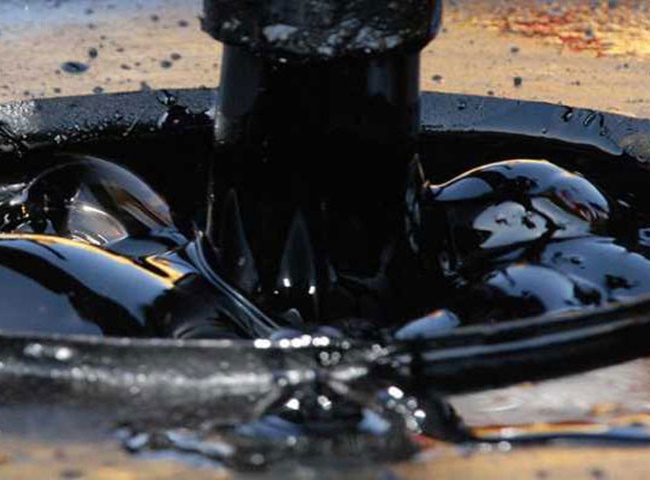 Chống thấm trần nh&agrave; bằng nhựa đường