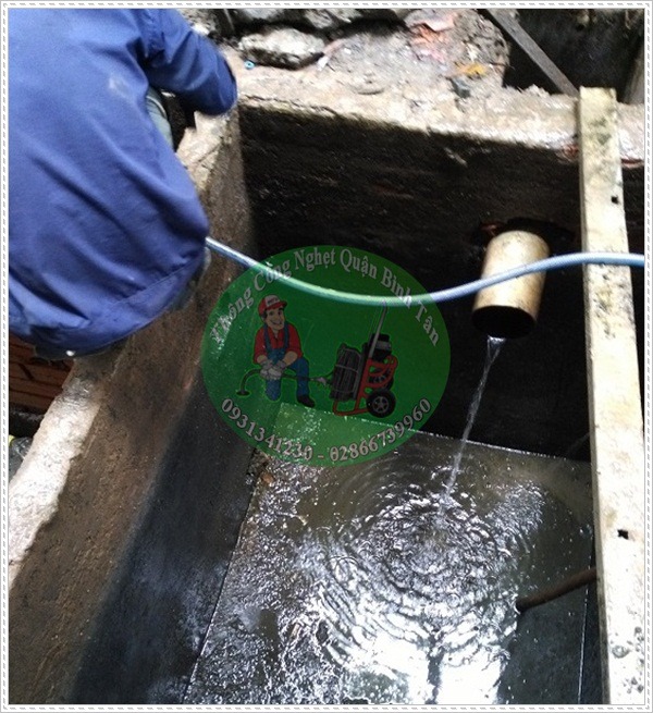 R&uacute;t hầm cầu gi&aacute; rẻ.